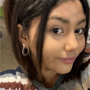 Meet your Posher, Gabriella